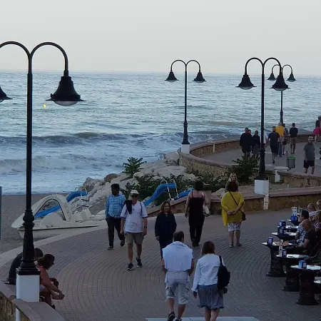 Lujoso Estudio Frontal Al Mar Torremolinos Exterior photo